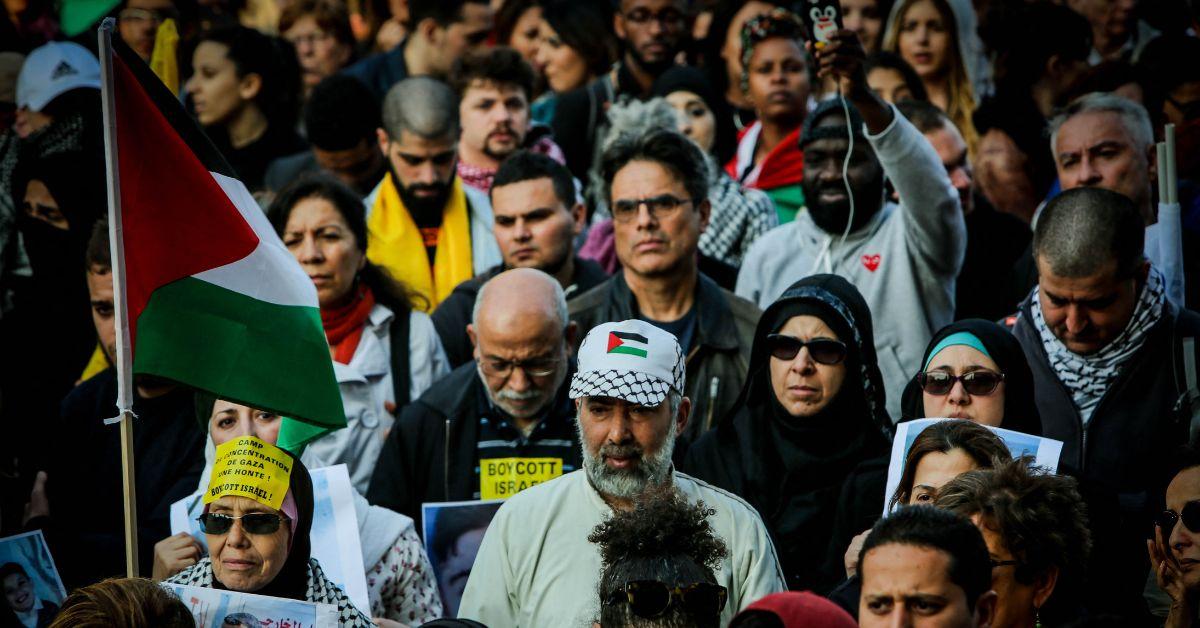 pro palestine protests turn violent new york city christmas day