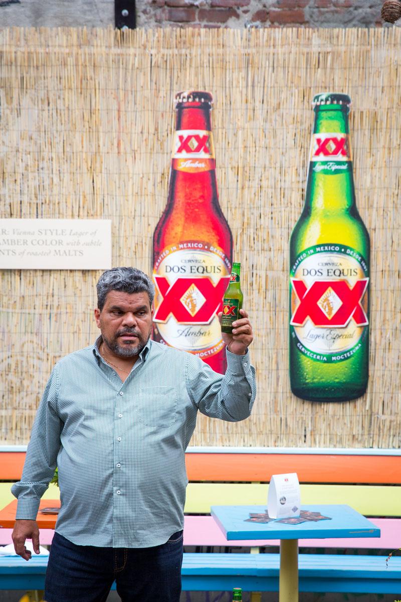 //Luis Guzman