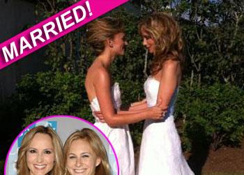 //laurenblitzer chelywright wedding twitter getty