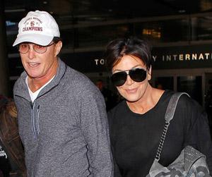 //kris and bruce jenner hold hands pptall