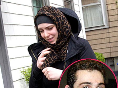Boston Feds Taking Another Close Look At Boston Bomber's Widow, Phone