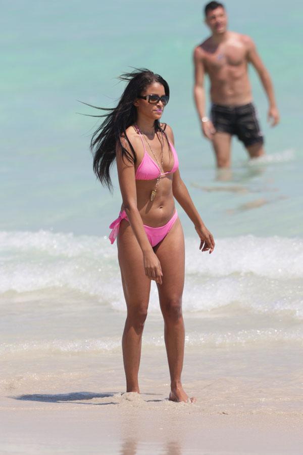 'RHOA' Star Claudia Jordan In Bikini