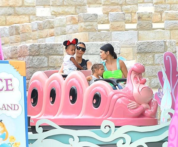 //kourtney kardashian penelope disick birthday disneyland no scott disick