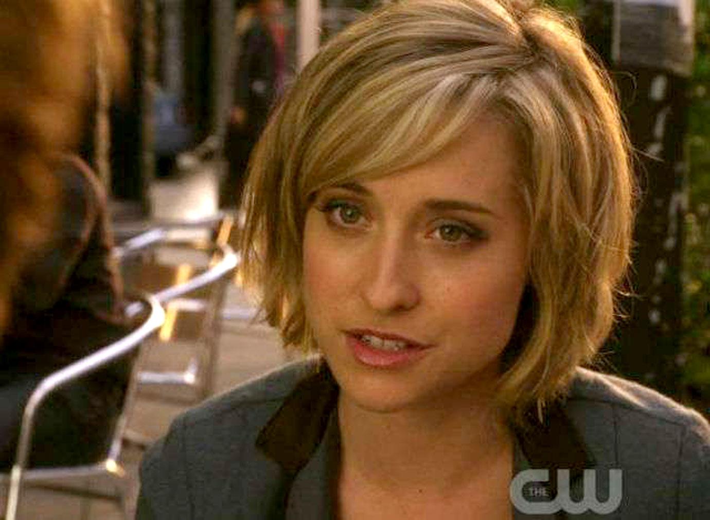 Actress Allison Mack Sentenced To 3 Years In Prison For Her Involvement In Keith Ranieres Nxivm 