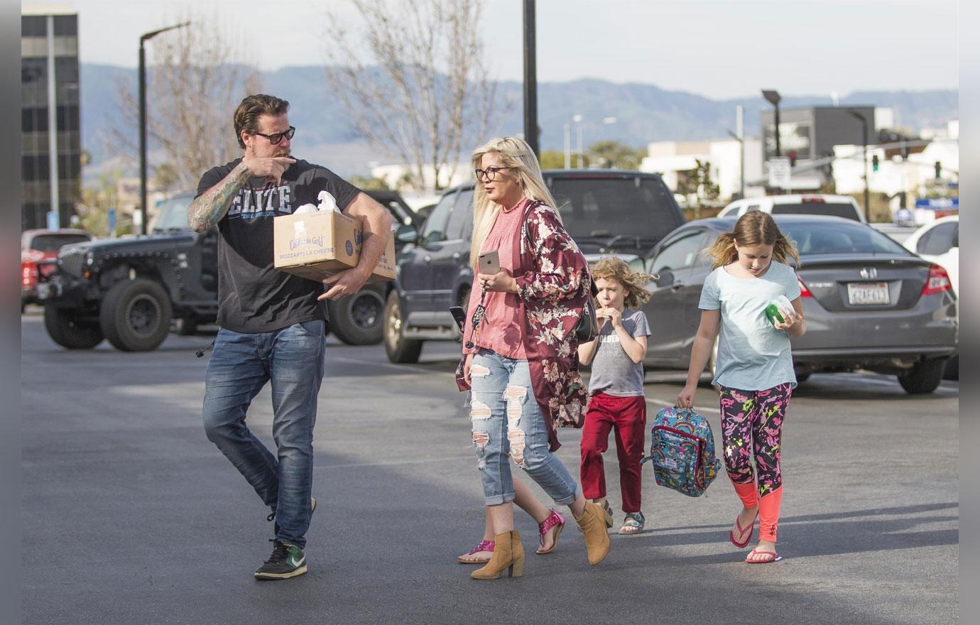 Tori Spelling Looks Exhausted During Shopping Trip