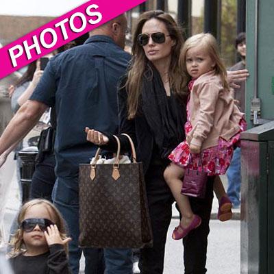 louis vuitton sac plat  Brad pitt and angelina jolie, Angelina