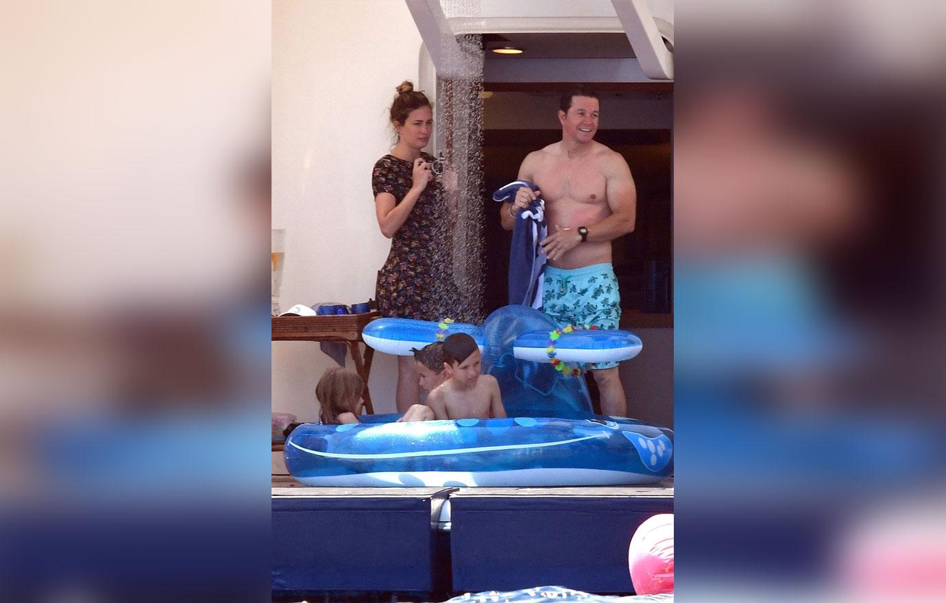 Mark Wahlberg shirtless family vacation