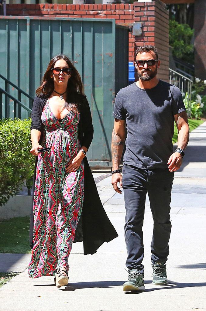 //Megan Fox Brian Austin Green Pregnant Divorce First Sighting