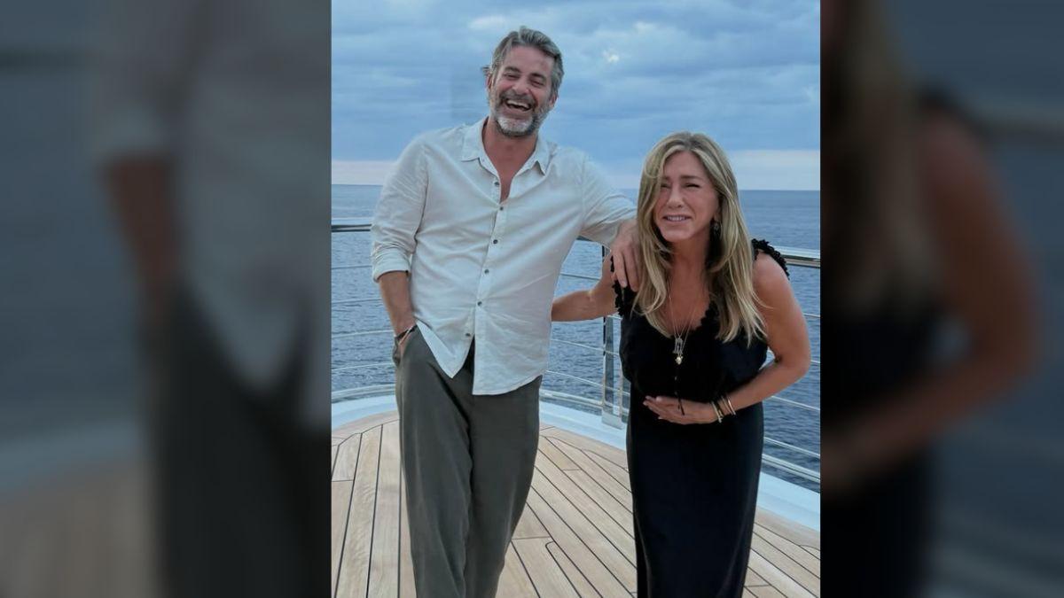 lisa kudrow cut jennifer aniston wedding fallout