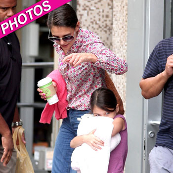 //katie holmes suri coffee