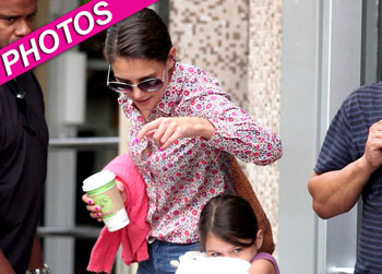 //katie holmes suri coffee