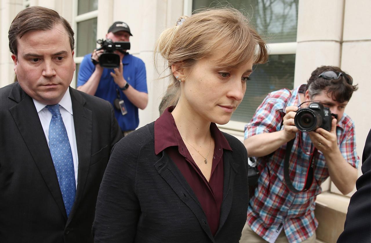 Allison Mack's House Of Horrors Exposed: Neighbor Wants Her Locked Up For 10 Years