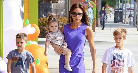 //victoria beckham kids square akmgsi