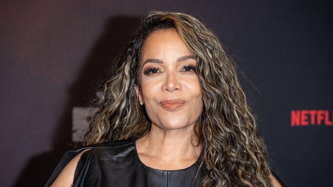 Image of Sunny Hostin says Christina Applegate deserves kudos for using her platform for good.