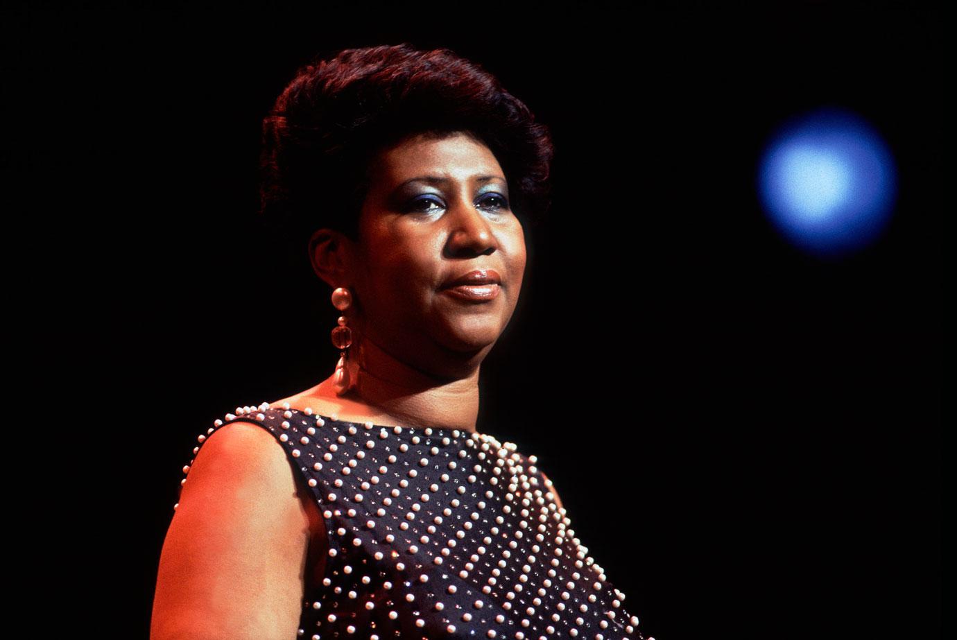 //aretha frankline dead cancer secret surgeries health crisis past