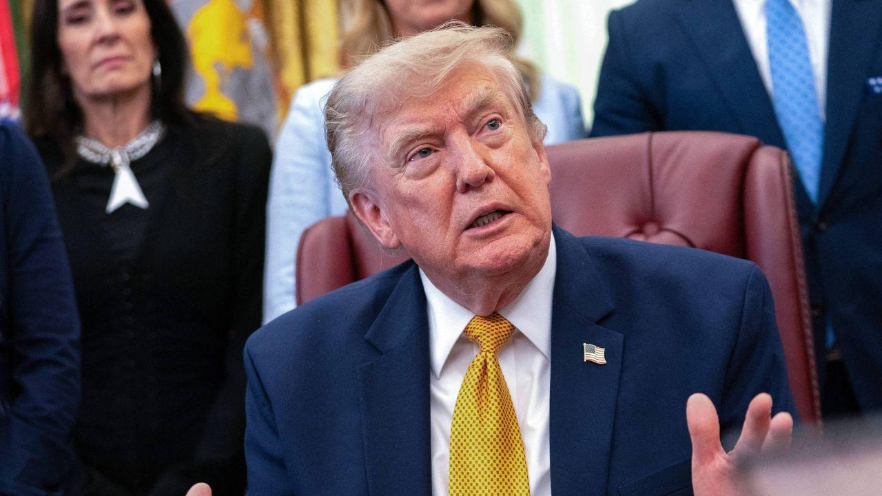 image of Pete Hegseth had previously used a Donald Trump impression while recounting conversations with the president.