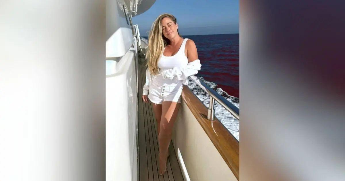 kendra wilkinson steamiest photos
