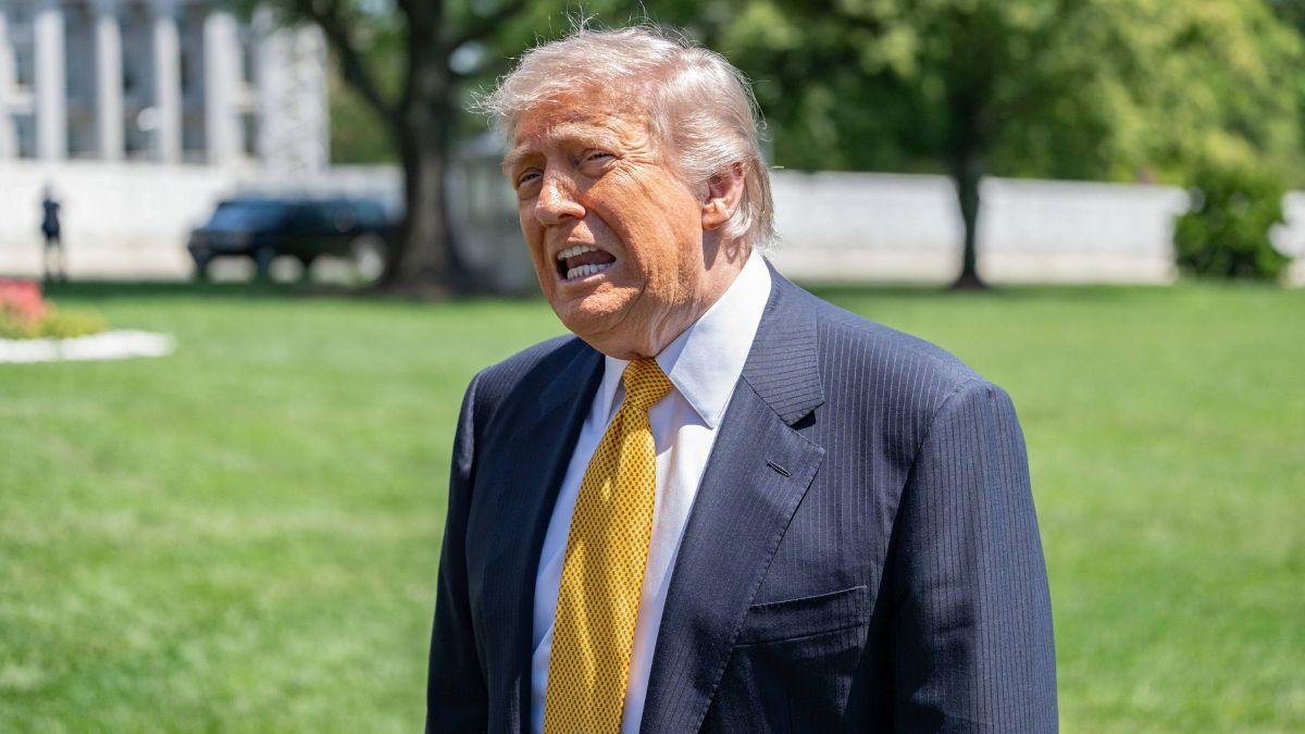 image of Critics recently speculated about Trump's health again after viral clips appeared to show the president slurring his words.