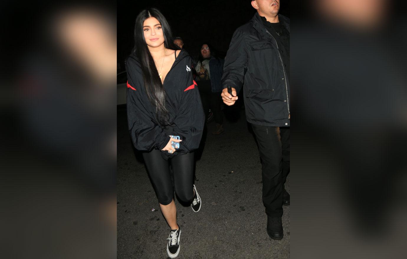 ylie Jenner Pregnant Travis Scott Performs Parties With Scott Disick