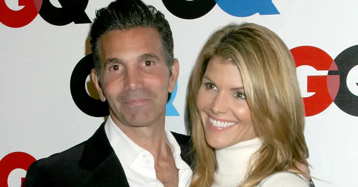 Photo of Lori Loughlin and Mossimo Giannulli