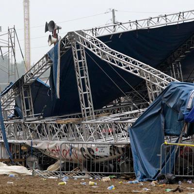 //indiana_fair_stage_collapse