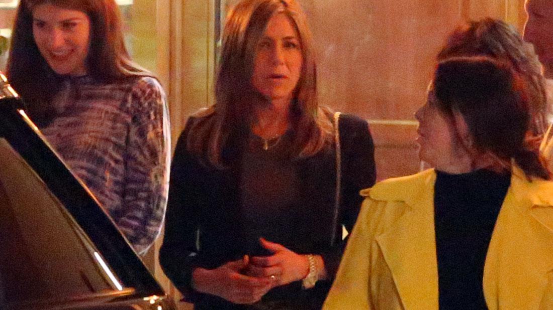 Jennifer Aniston leaves the Waverly Inn after having dinner alone