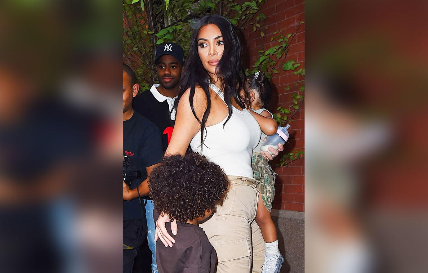 Kanye West, Kim Kardashian & Kids Leave Queens Church Performance