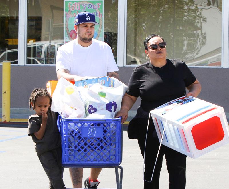 Rob Kardashian Blac Chyna Son King Cairo Toys R Us