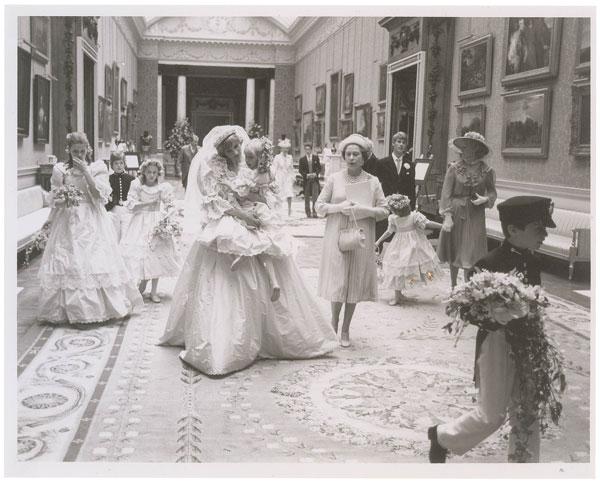 The Lost Photos: Never Before Seen Pictures Of Princess Diana's Wedding ...