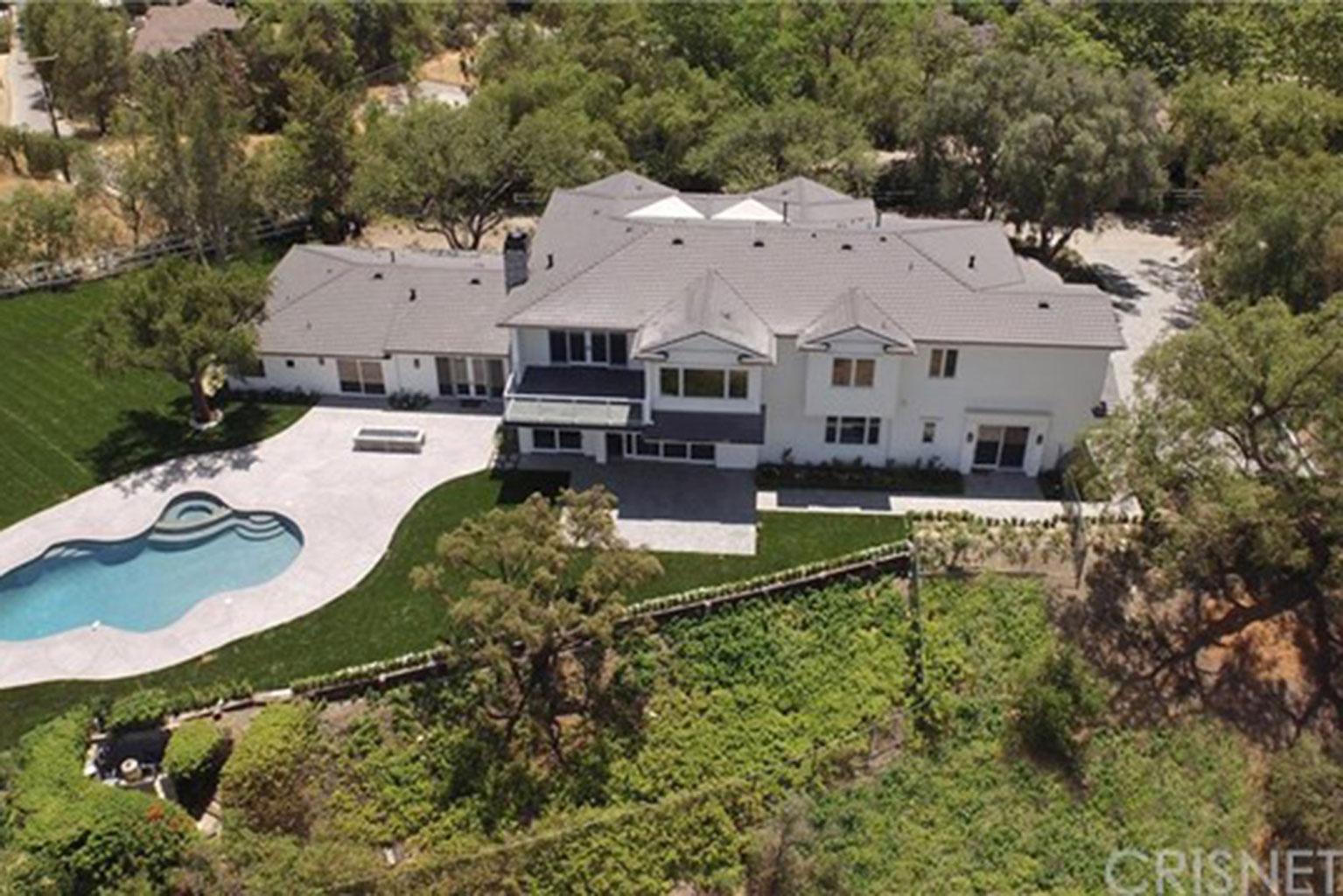 Scott Disick Buys Home