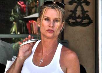 //pp_nicollette_sheridan_splash