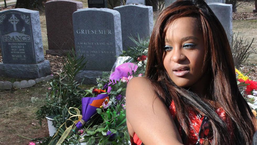 Bobbi Kristina Browns Sweet 16 Themed Funeral Irritates Relatives 