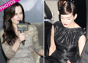 //elizabeth reaser flash