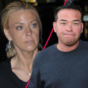 Kate Gosselin sues ex over book, alleges hacking