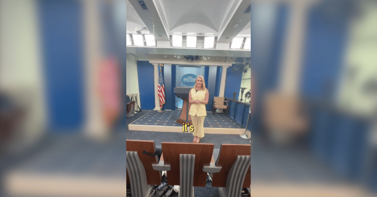 karoline leavitt sparks backlash over rare white house tour
