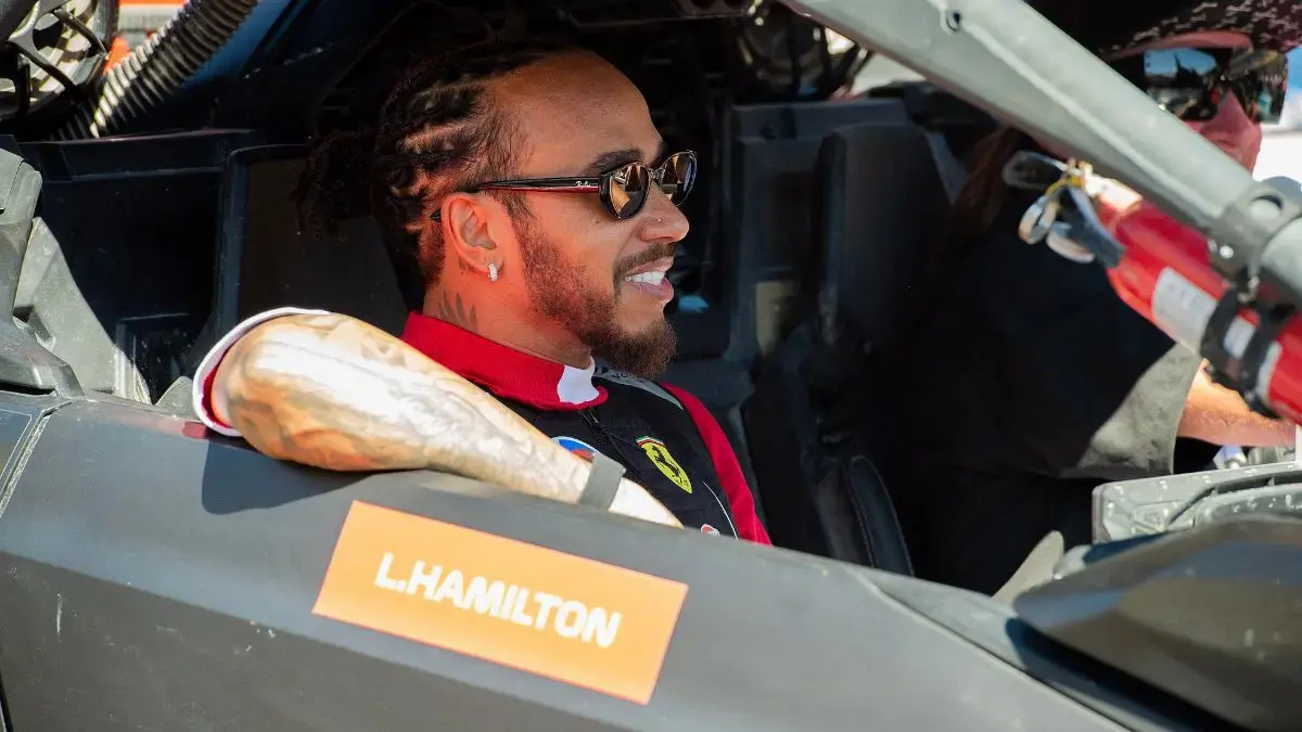 Photo of Lewis Hamilton 