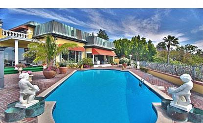 //zsa zsa gabor_pool x