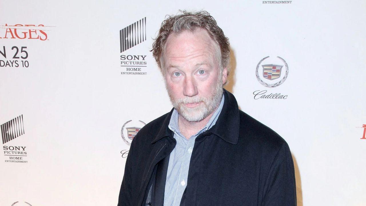 A photo of Timothy Busfield