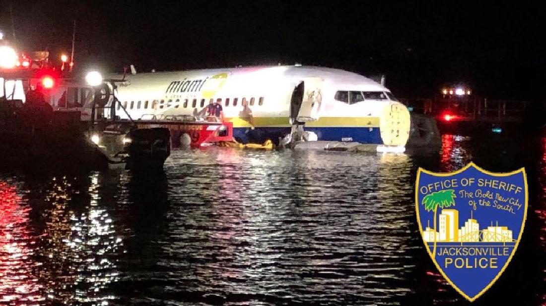 Plane Slides Into Jacksonville River With 143 On Board