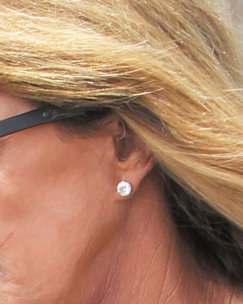 Caitlyn Jenner Hearing Aid Photos