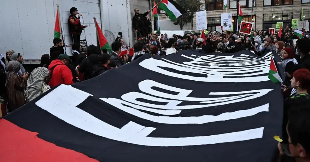 susan sarandon apologizes for anti jewish rant at pro palestinian rally