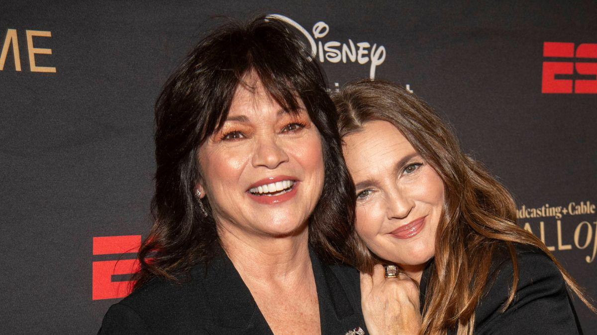 Valerie Bertinelli appeared in an episode of 'The Drew Barrymore Show.'
