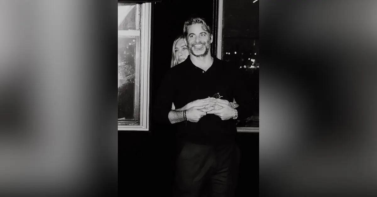 Photo of Jennifer Aniston and Jim Curtis