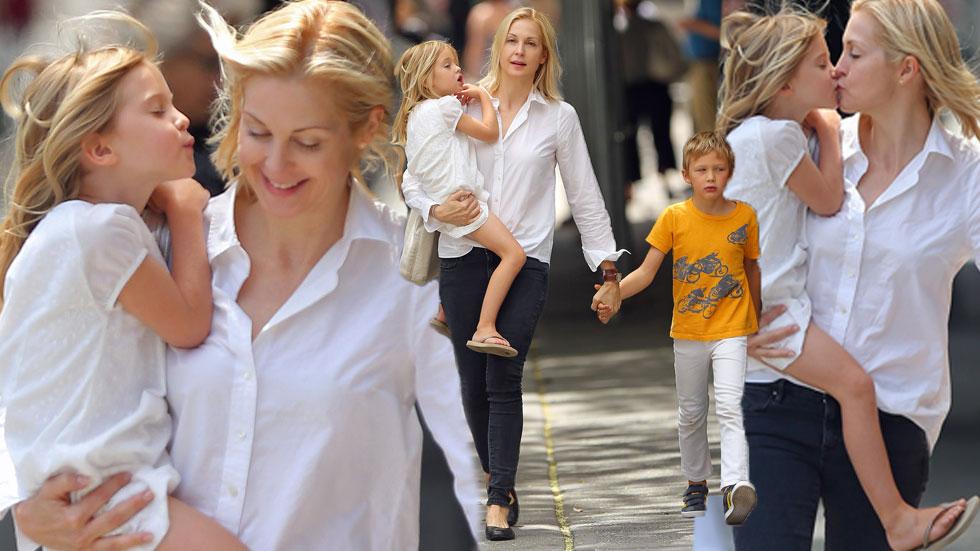 A Battle Won Kelly Rutherford's Shocking Custody Decision! 9 Photos Of