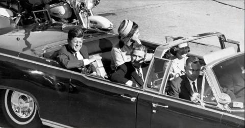 kennedy motorcade in dallas.