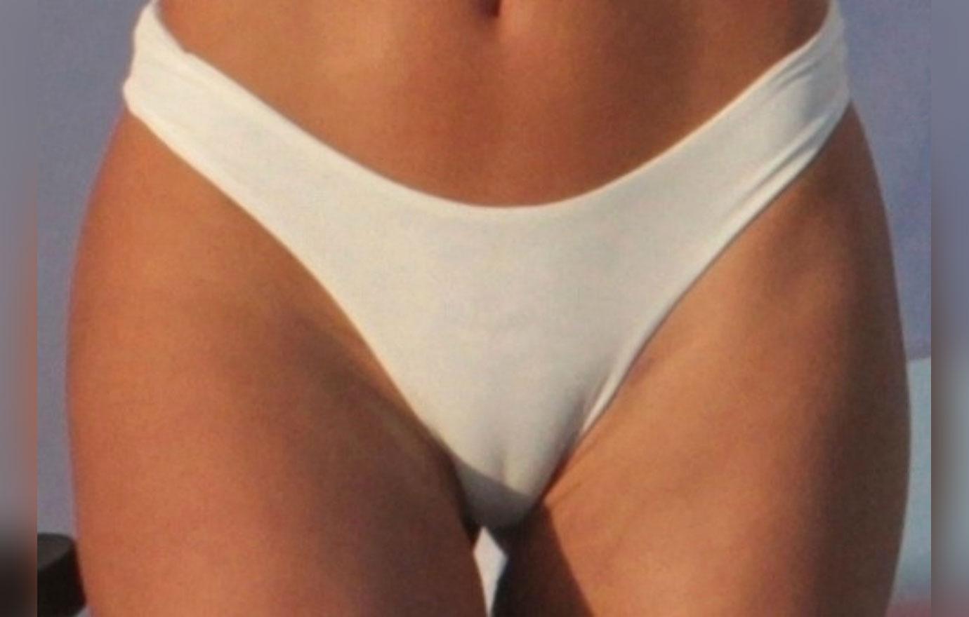 Massive cameltoes