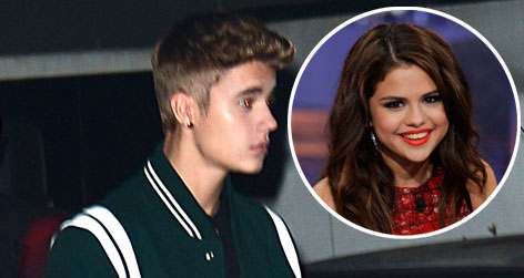 //justin bieber selena gomez party square splash getty