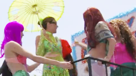 //housewives parade pp