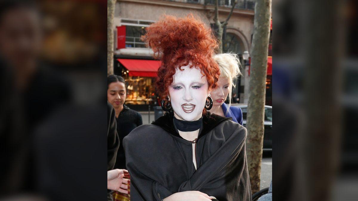 According to Frello, Ada only smiled at Roan before a guard allegedly confronted her and her mom, Catherine Harding.