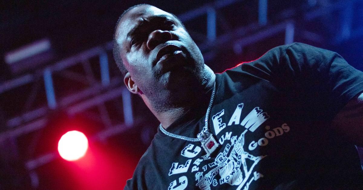 busta rhymes assault charges accused hitting assistant being on phone